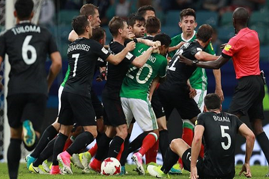 Мексика вырвала победу у Новой Зеландии
